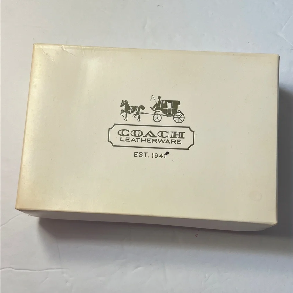 Coach 🐴 Cream Leatherware Box with Logo, Empty Box- Gift Box
